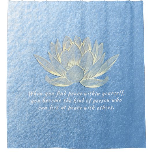 ブルー金ゴールドロータスヨガメディテーションインストラクター引用文 シャワーカーテン (正面)