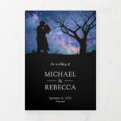 ブルー銀河系ロマンチックなカップルの結婚写真 三つ折り招待状 (カバー)