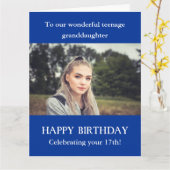 ブルー17誕生日フォトカードの孫娘10代の カード (黄色い花)