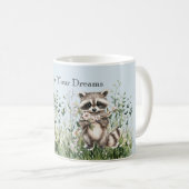 ブルー・アライグマの花畑の夢 コーヒーマグカップ (正面右)