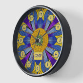 ブルー&イエローモザイクモダンローマンルック&イニシャル 壁時計 (傾斜)