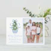 ブルー シノワズリー ツリー クリスマス フォト カード (スタンド正面)