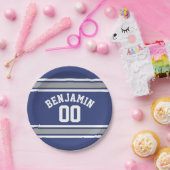 ブルー&シルバースポーツジャージー名前をカスタムする番号 ペーパープレート (パーティー)