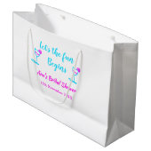 ブルー、ピンクのワイングラス ブライダルシャワーパーティー　楽しい時間を始めましょう ラージペーパーバッグ (正面アングル)