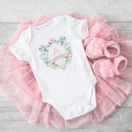 ブルー&ピンクフローラグランドミレニアルモノグラムクレスト ベビーボディスーツ