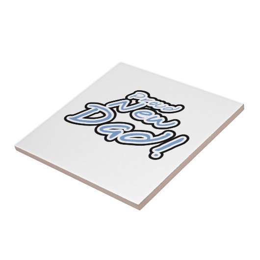 ブルー/ブラック文字誇りを持った新しいDadギフト タイル (側面)