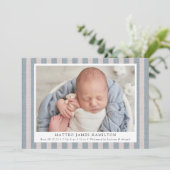 ブルー&ベージュファームハウスリネンストライプズ2フォト誕生 案内状 (スタンド正面)