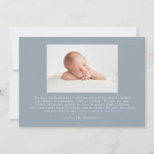 ブルー&ベージュファームハウスリネンストライプズ2フォト誕生 案内状 (裏面)