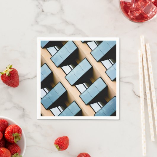 ブルー&ベージュ建物抽象芸術 スタンダードカクテルナプキン (インサイチュ)