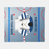 ブルー|ホワイトアイスホッケーリンク|プレーヤージャージー フリースブランケット (正面(横))