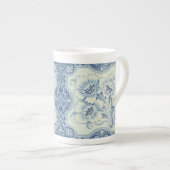 ブルー&ホワイトフローラビクトリアンマジョリカアンティーク ボーンチャイナマグカップ (正面右)