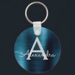 ブルー モダン 偽ステンレススチール モノグラム キーホルダー<br><div class="desc">モダンでエレガントなブルーの偽ステンレススチール メタリック エレガント キーチェーン。 これらのキーチェーンは、イニシャルと名前を入れてカスタマイズできます。 これらのキーチェーンは、誕生日、ブライズシャワー、またはバチェロレッテ パーティーのギフトとして最適です。</div>