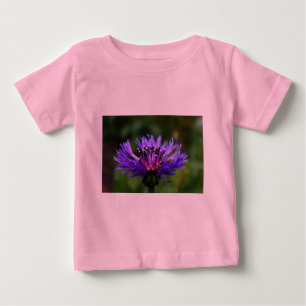 ブルー ヤグルマギク 花 咲く 平和 愛 運命 ベビーTシャツ