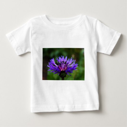 ブルー ヤグルマギク 花 咲く 平和 愛 運命 ベビーTシャツ (正面)