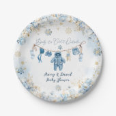 ブルーClosetlineコールドアウトサイド男の赤ちゃんシャワー ペーパープレート (正面)