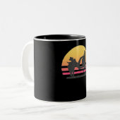 ブル・ドギング・ステア・レスリング愛好者衣装ギフト ツートーンマグカップ (正面左)