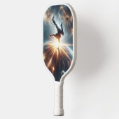 ブレイクダンスが宇宙に出会う ピックルボールラケット (左)