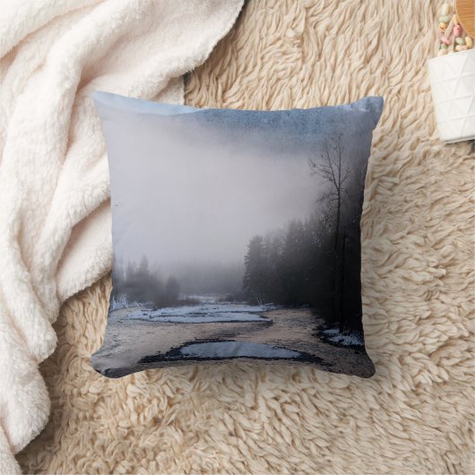 ブレスケンデール枕squamishハゲワシ枕 クッション (ブランケット)