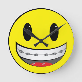 ブレース付き ラウンド壁時計