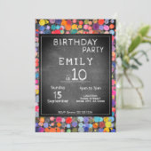 ブロカラフルーChalkboard子供の誕生日 招待状 (スタンド正面)