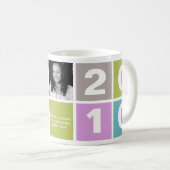 ブロックの個人的な引用文の卒業生のカスタムで数々のな写真を着色して下さい コーヒーマグカップ (正面右)