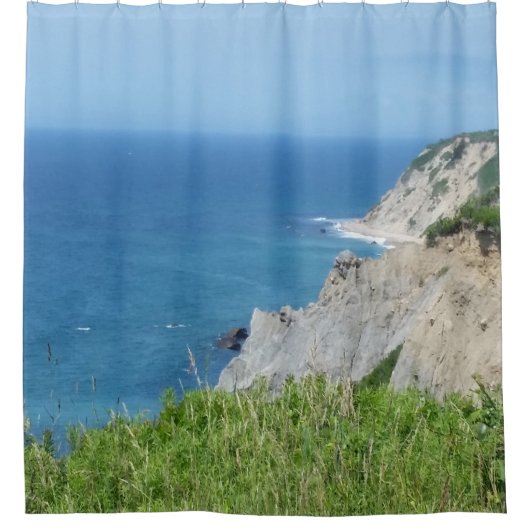 ブロックアイランドブラフス – ロードアイランド、ブロックアイランド シャワーカーテン (正面)
