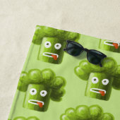 ブロッコリーおもしろいグリーンビーガンベジタリアン ビーチタオル (インサイチュ)