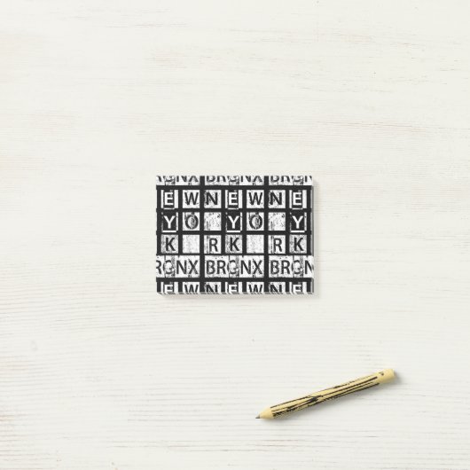 ブロンクスニューヨーク|のグランジなタイポグラフィ ポストイット (デスク上)