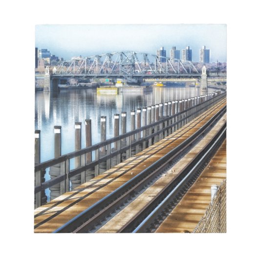 ブロンクス・ニューヨーク市建物川 ノートパッド (正面)