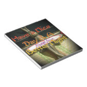 ブロンズのウサギの彫刻(引用文付感動的) ノートパッド (アングル)