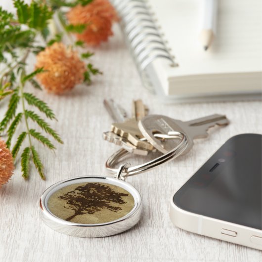 ブロンズ背景の木のシルエット キーホルダー (側面)