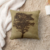 ブロンズ背景の木のシルエット クッション (ブランケット)