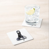 ブロントサウルスは映画のキャラクターとして服を着た。 スクエアペーパーコースター (インサイチュ)