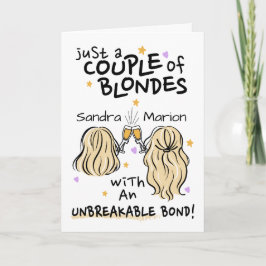 「ブロンドのカップル」の名前をカスタムする 招待状