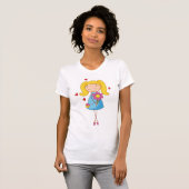 ブロンドの女の子が花を持っている かわいいラブ Tシャツ (正面フル)