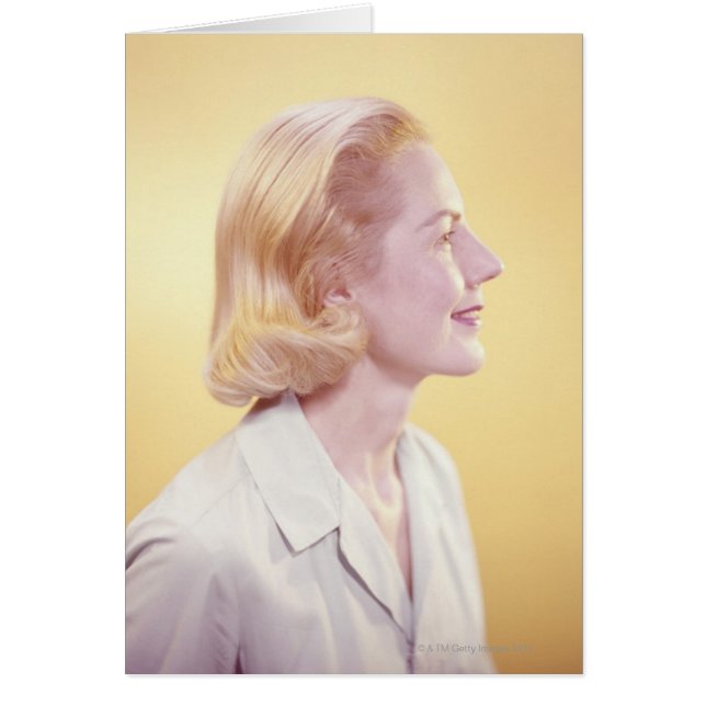 ブロンドの女性 (正面)