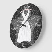 「ブロンドの若手」の時計 ラージ壁時計 (傾斜)