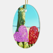 ブロンドの馬とピンクと赤いハート セラミックオーナメント (左)