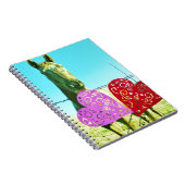 ブロンドの馬とピンクと赤いハート ノートブック (右側)