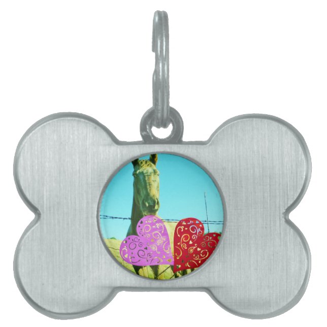 ブロンドの馬とピンクと赤いハート ペットネームタグ (正面)