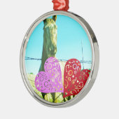 ブロンドの馬とピンクと赤いハート メタルオーナメント (左)