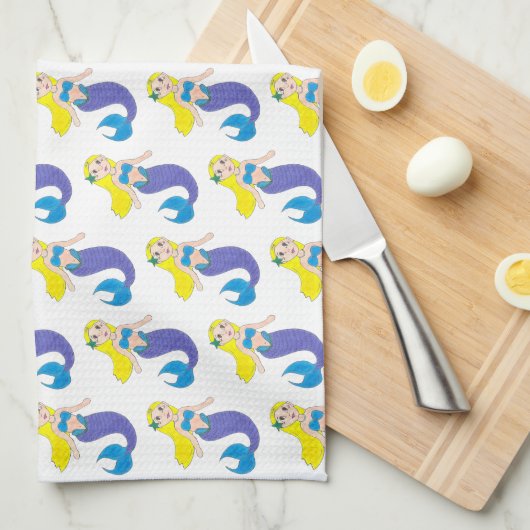 ブロンドスイミングマーメイドガールパープルテール海海 キッチンタオル (四つ折り)