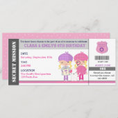 ブロンドツインズガールズスパイ/刑事チケット誕生日 招待状 (正面/裏面)