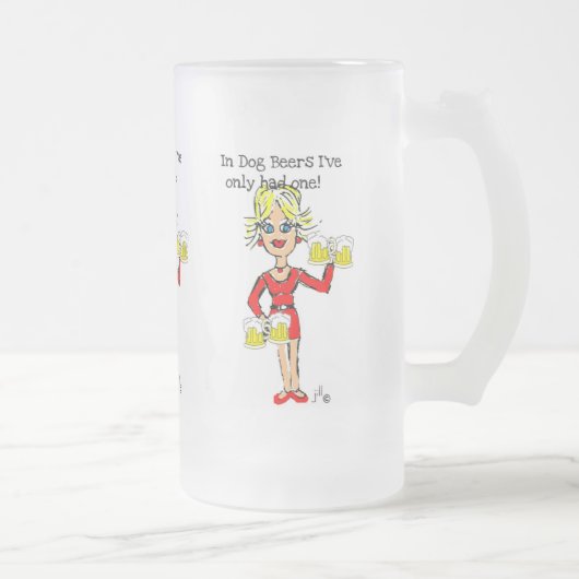 ブロンドJILLIE: "犬ビールだけで私にありました1つ"が フロストグラスビールジョッキ (右)