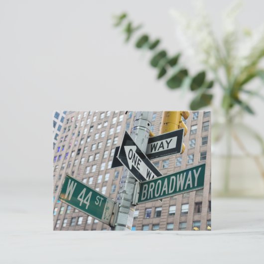 ブロードウェイ及びニューヨークシティの第44 -郵便はがき ポストカード (スタンド正面)