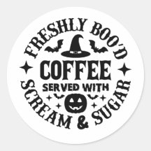 ブーからの新鮮なコーヒー、悲鳴と砂糖付き