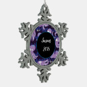 ブーたこ可愛い紫色の子供服&デコル スノーフレークピューターオーナメント (左)