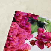 ブーゲンビリアフローラ地中海のギリシャ島 ビーチタオル (インサイチュ)