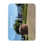 ブータンの地方の美しい農業風景 マグネット (縦)