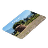 ブータンの地方の美しい農業風景 マグネット (左側)